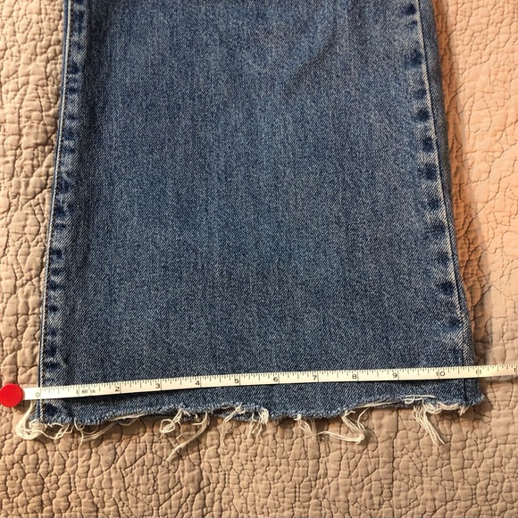 The Ragged Priest Free People 26 High Rise Mom Wide Leg Frayed Ankle Jeans - Picture 14 of 16